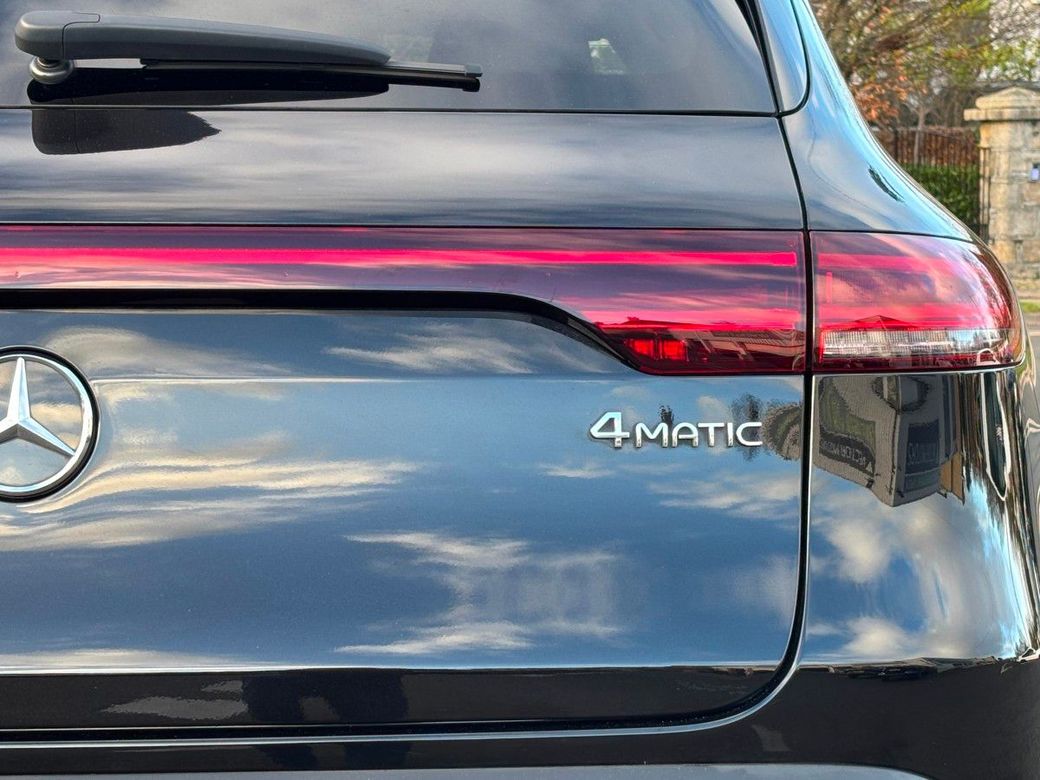 2022 Mercedes-Benz EQC