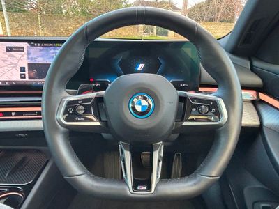 2025 BMW i5