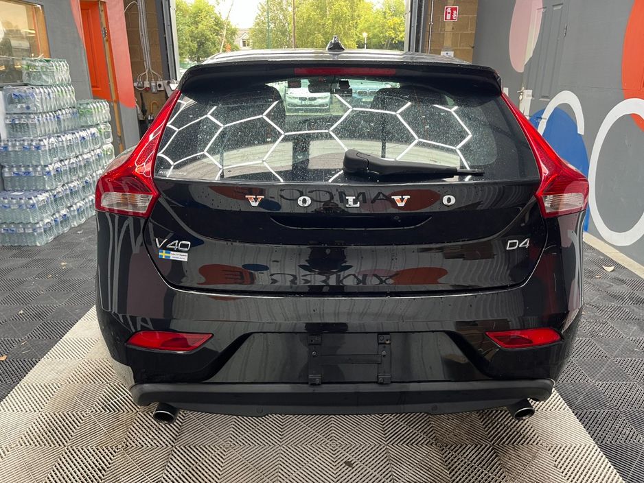 2018 Volvo V40