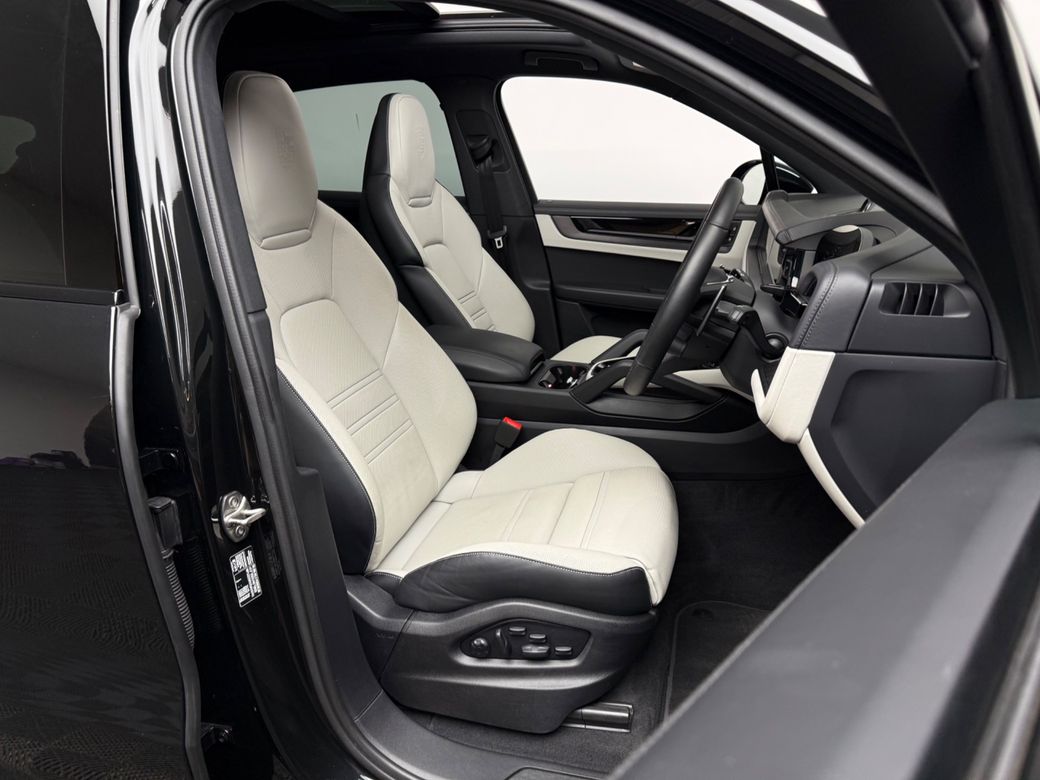 2026 Porsche Cayenne