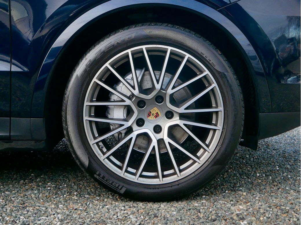 2023 Porsche Cayenne