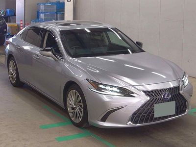 2021 Lexus ES 300h
