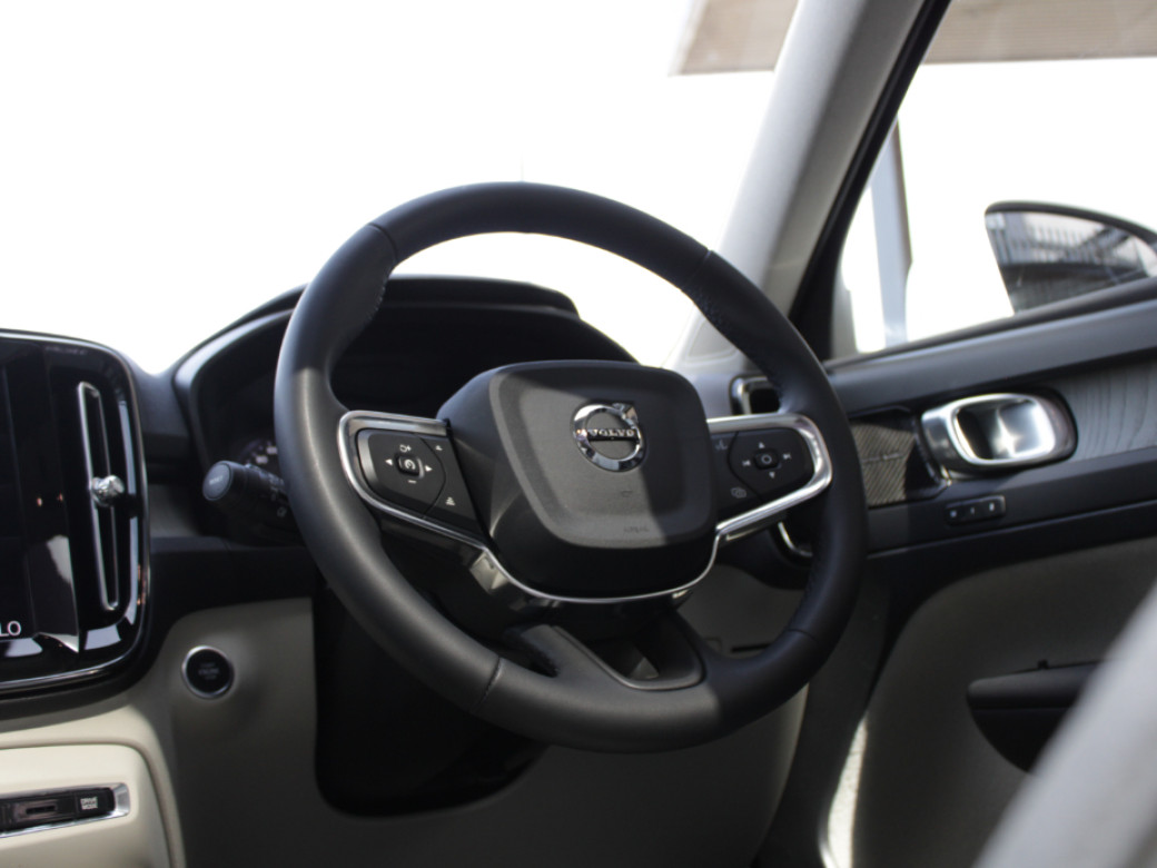 2021 Volvo XC40