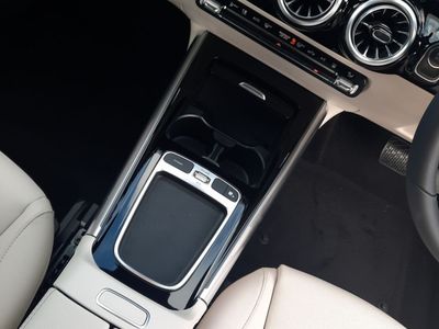 2026 Mercedes-Benz EQA