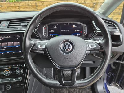 2022 Volkswagen Touran