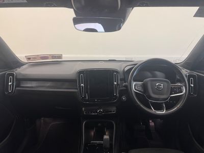 2022 Volvo XC40