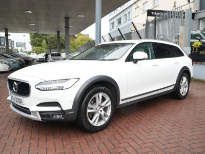 2019 Volvo V90 Cross Country