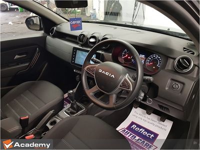 2023 Dacia Duster