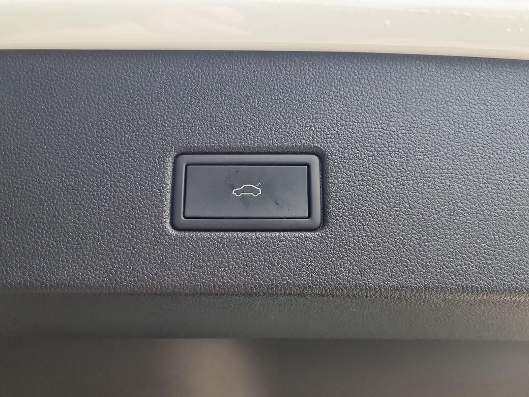 2023 Volkswagen T-Roc