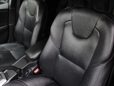 2016 Volvo V40