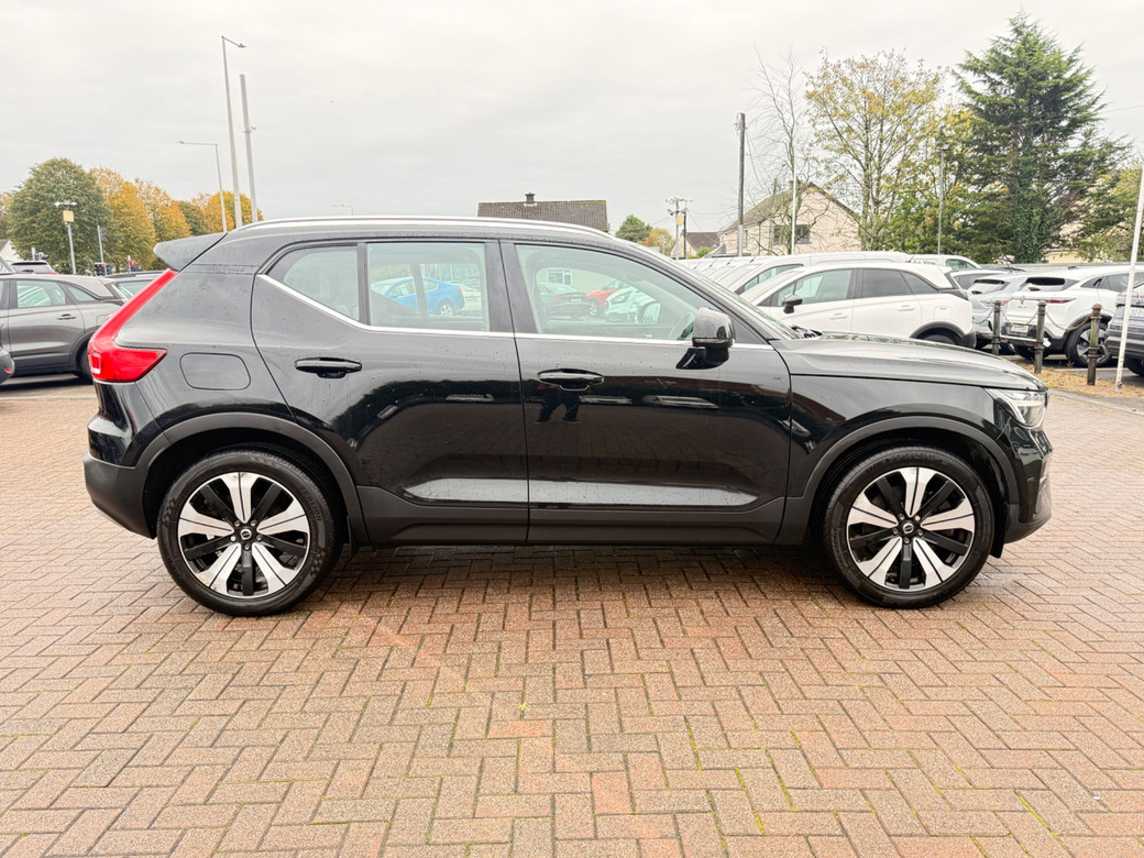 2023 Volvo XC40