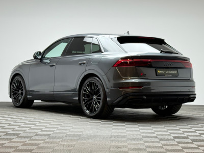 2024 Audi Q8