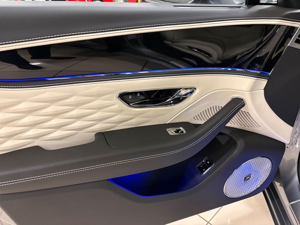 2025 Bentley Flying Spur