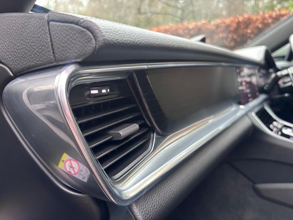 2023 Porsche Panamera