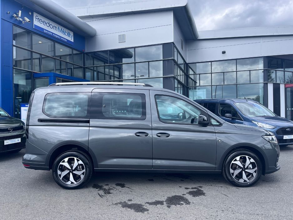 2026 Ford Tourneo Connect