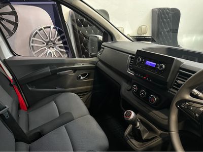2023 Renault Trafic
