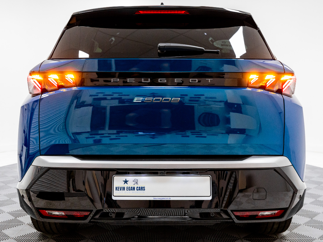 2025 Peugeot 5008