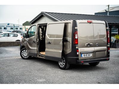 2018 Nissan NV300