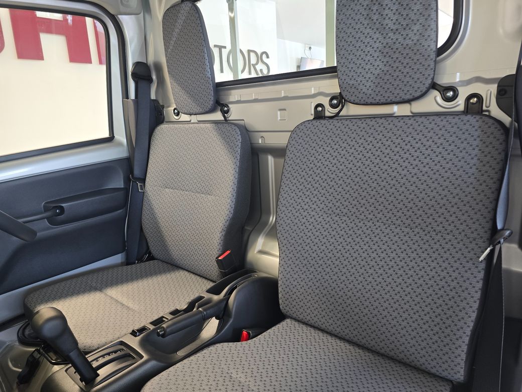 2025 Suzuki Carry