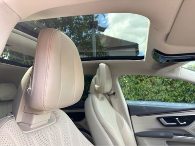 2022 Mercedes-Benz EQS