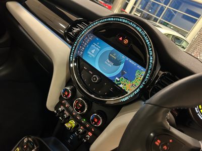 2022 Mini Hatch