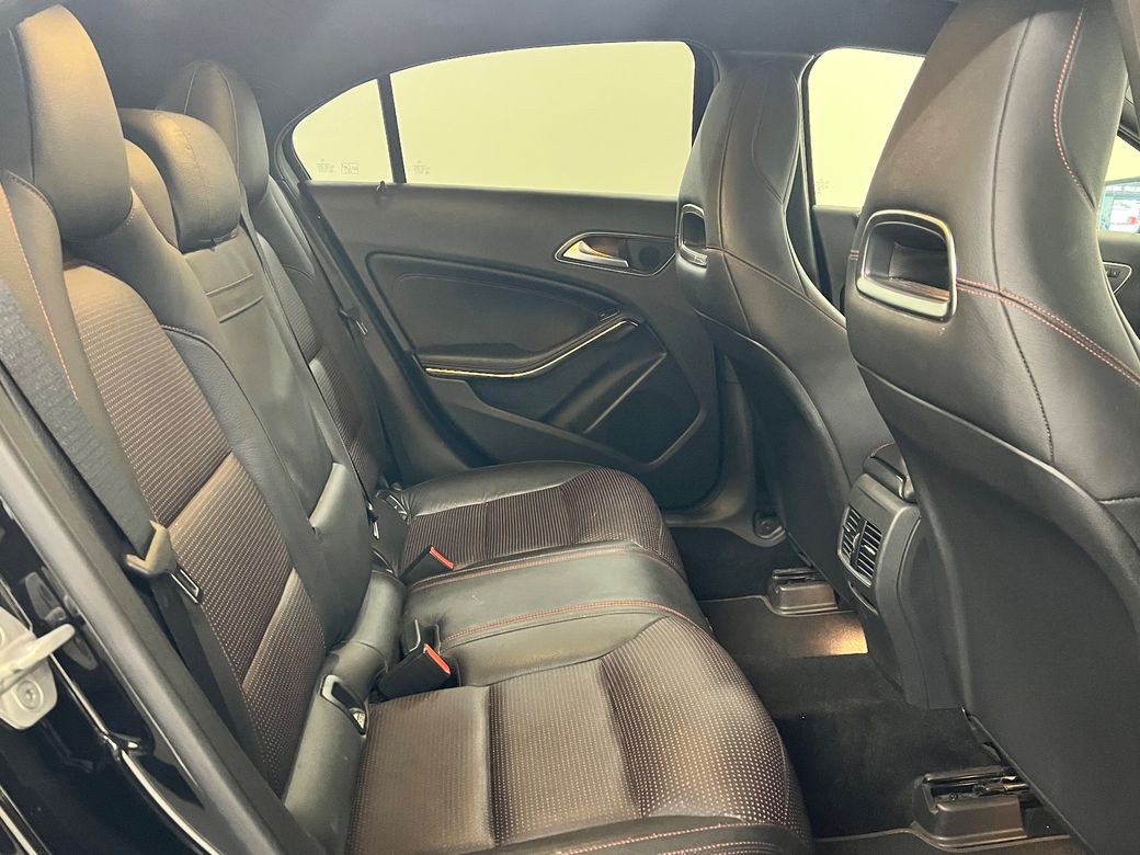 2014 Mercedes-Benz A 180