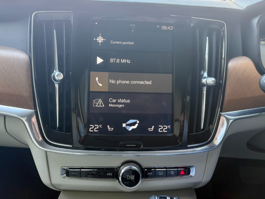 2020 Volvo V90