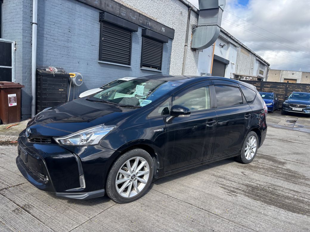 2016 Toyota Prius Alpha