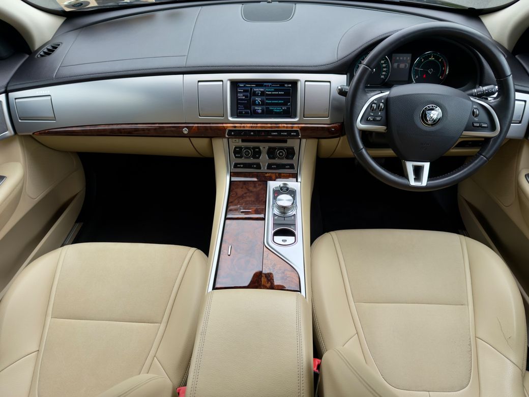 2014 Jaguar XF