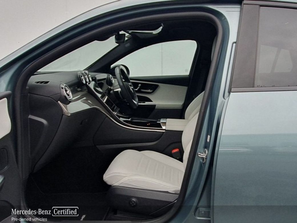 2025 Mercedes-Benz GLC Class