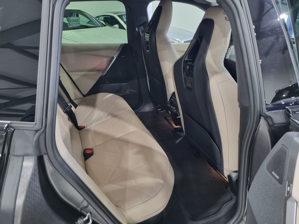 2025 BMW iX