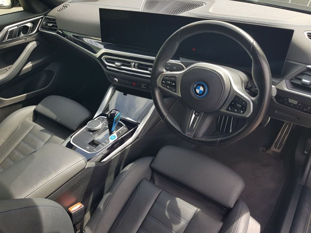 2022 BMW i4