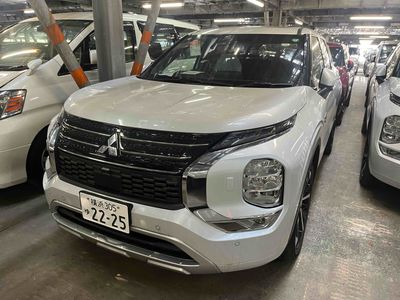 2024 Mitsubishi Outlander