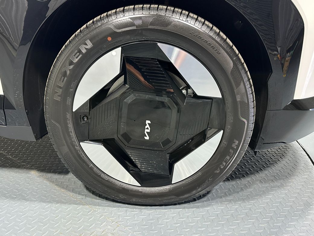 2026 Kia EV5