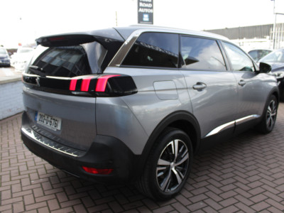 2020 Peugeot 5008