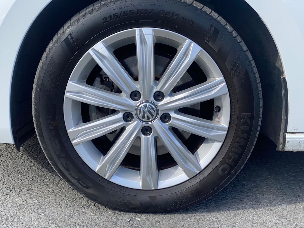 2017 Volkswagen Touran