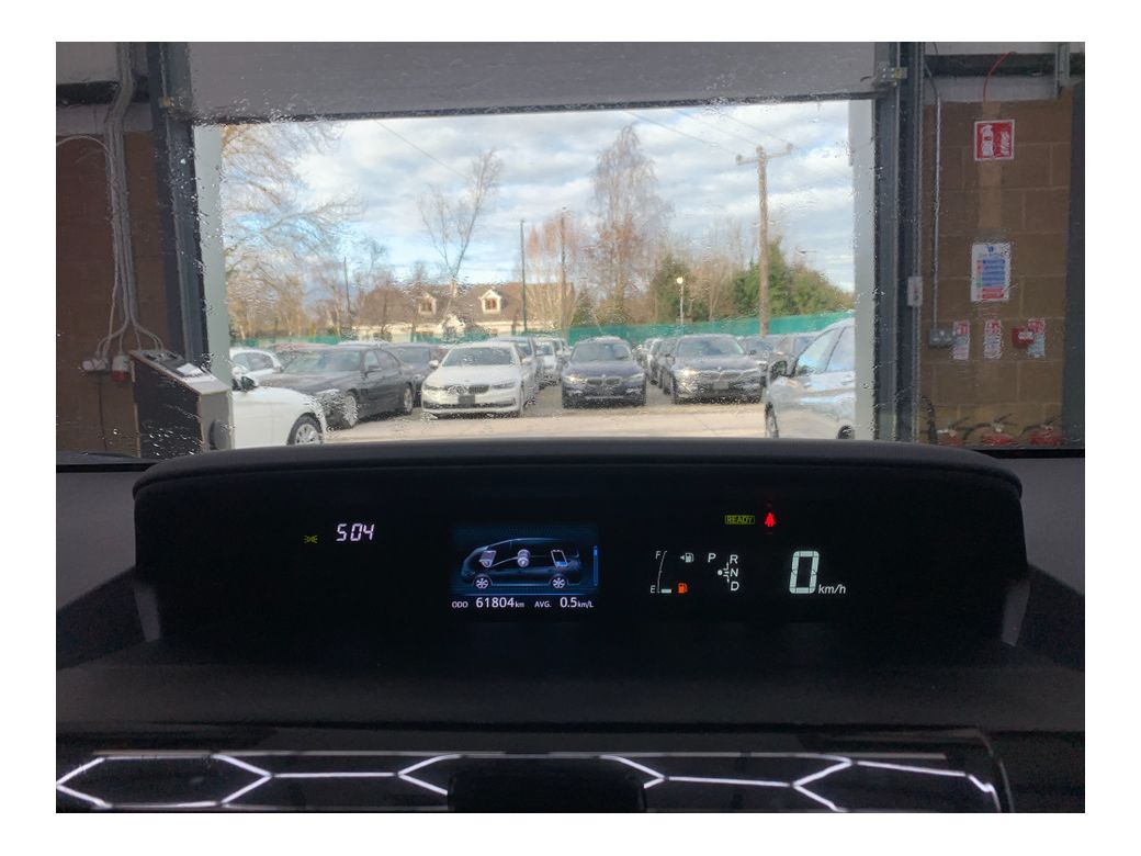2019 Toyota Prius Alpha