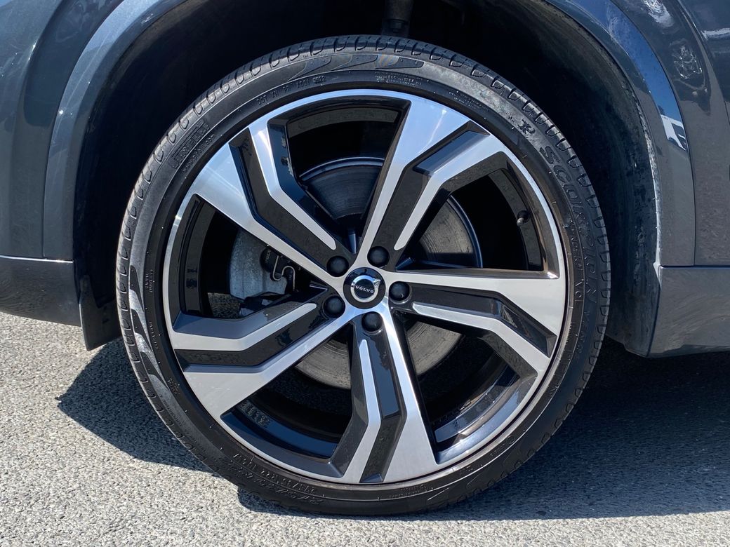 2022 Volvo XC90