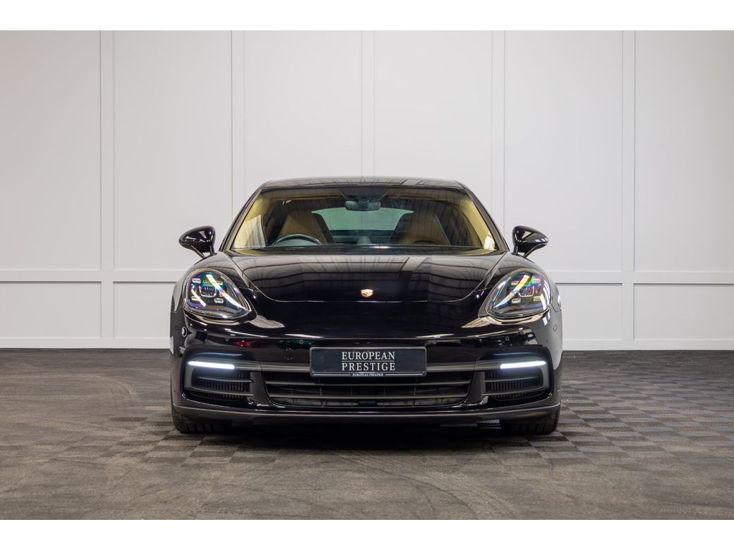 2018 Porsche Panamera