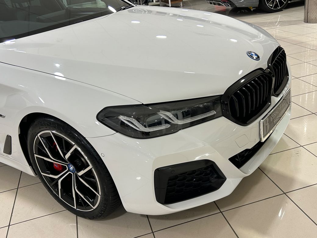 2022 BMW 5 Series