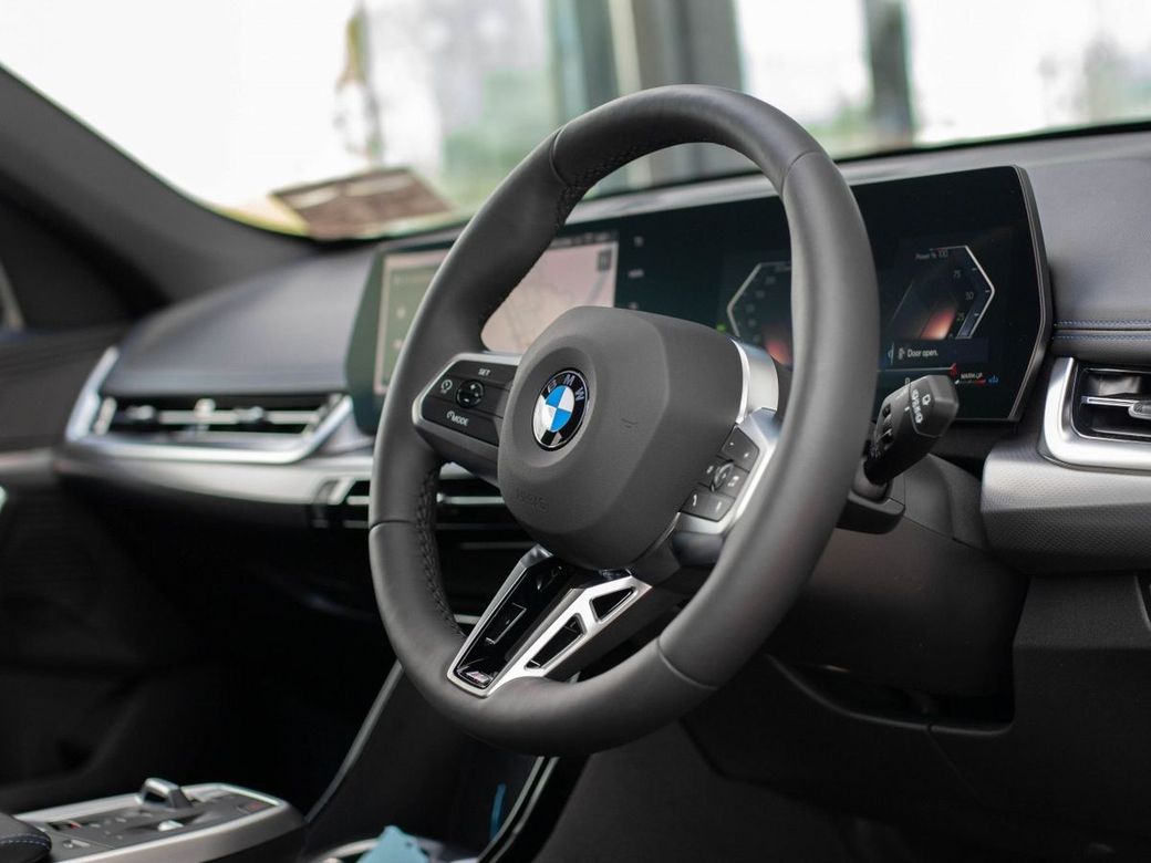 2025 BMW X1