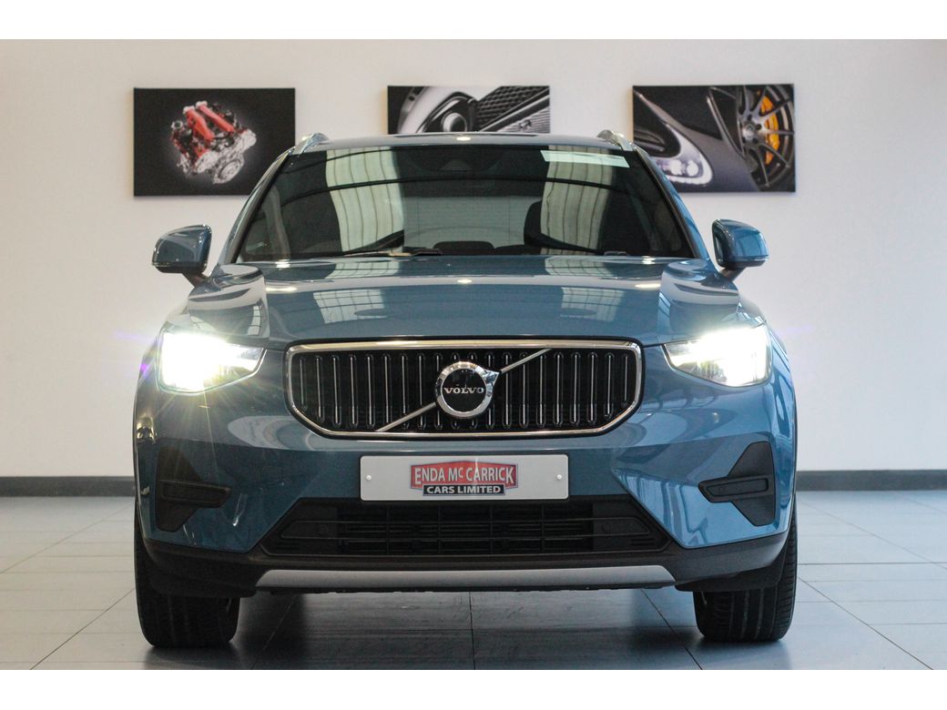 2023 Volvo XC40