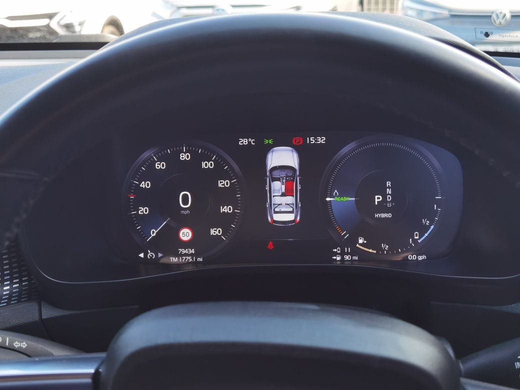 2022 Volvo XC40