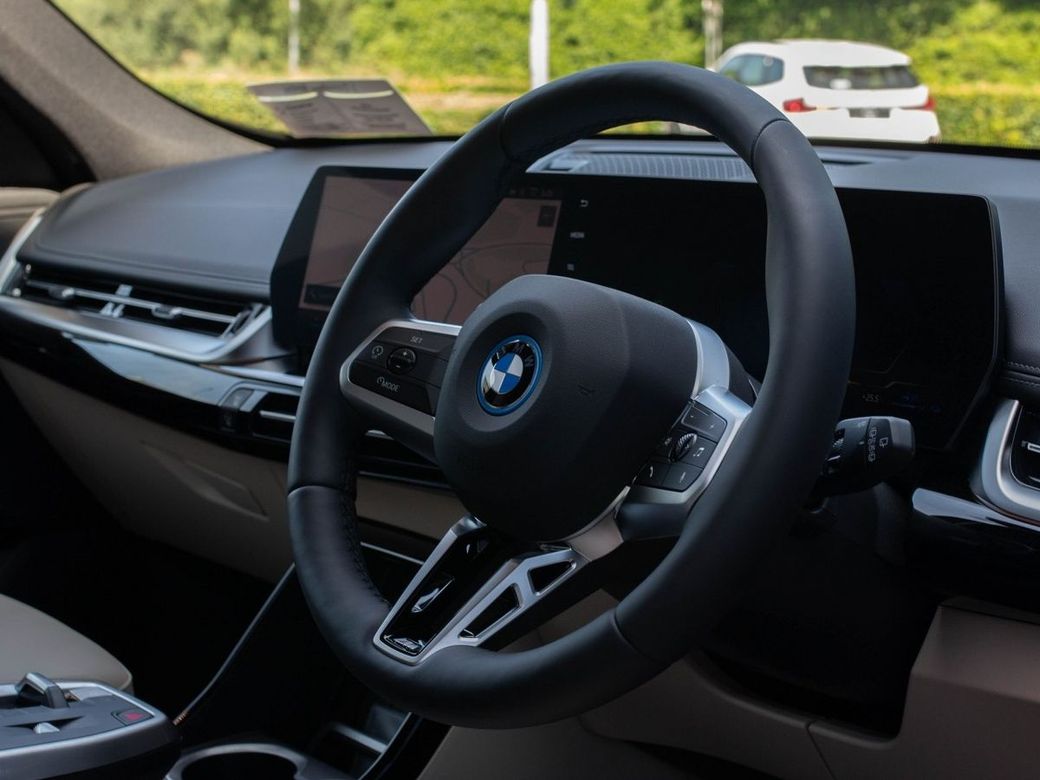 2025 BMW X1