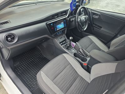 2017 Toyota Auris