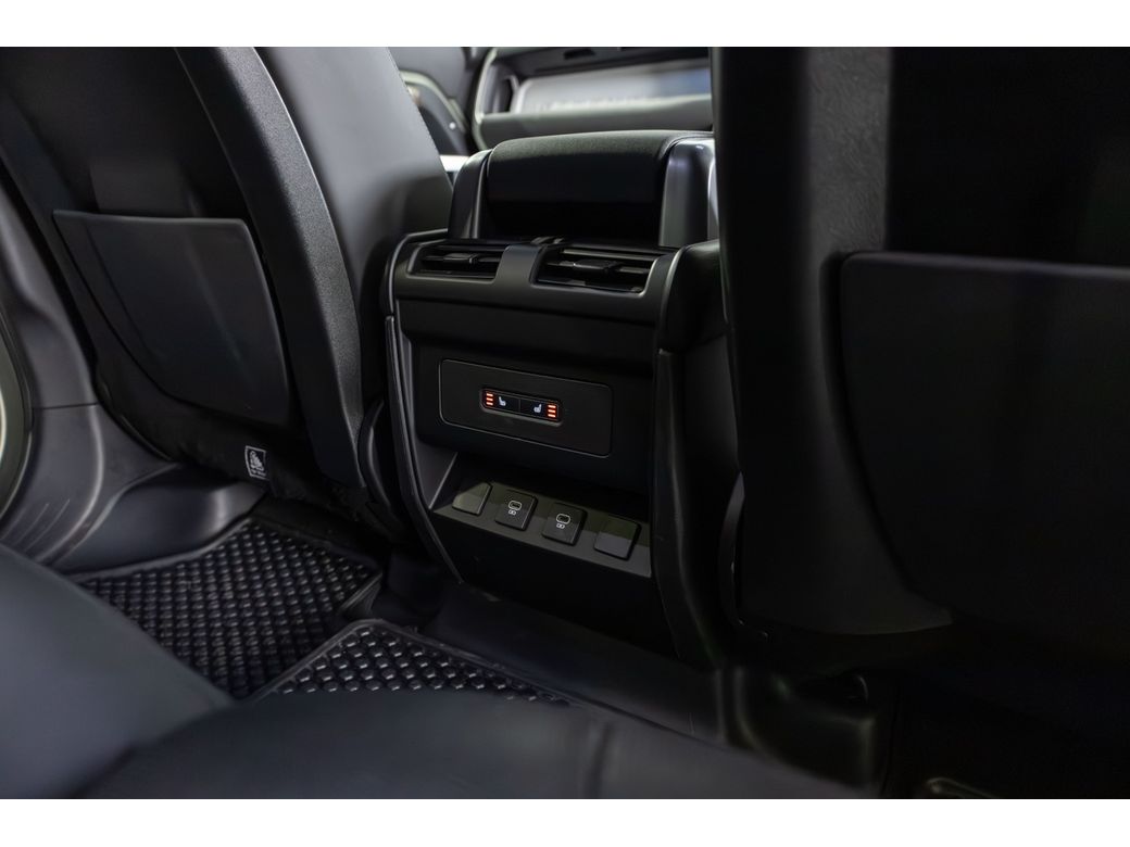 2022 Land Rover Defender 110