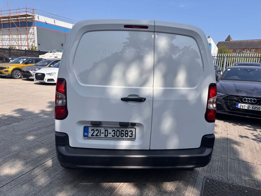 2022 Peugeot Partner