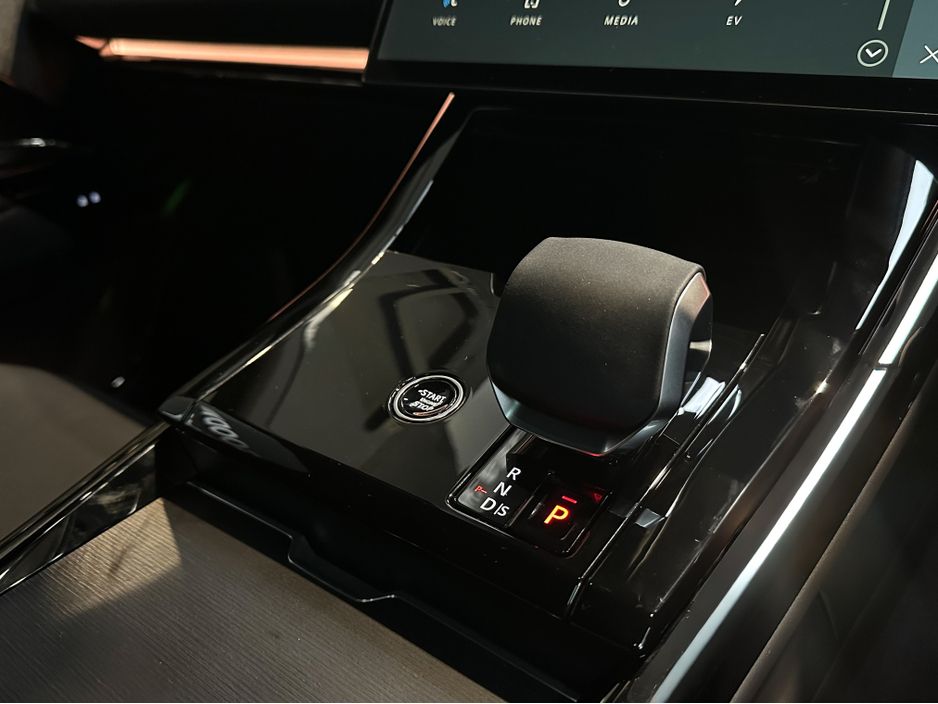 2026 Land Rover Range Rover Sport