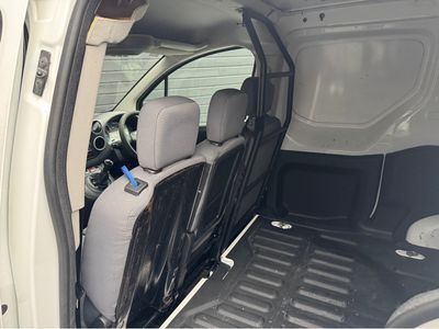 2012 Peugeot Partner