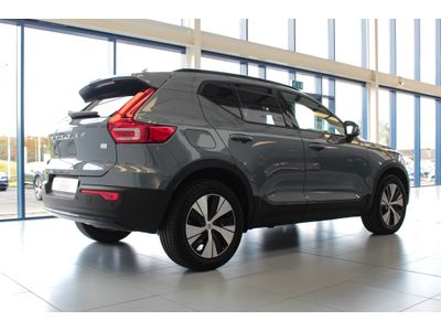 2023 Volvo XC40